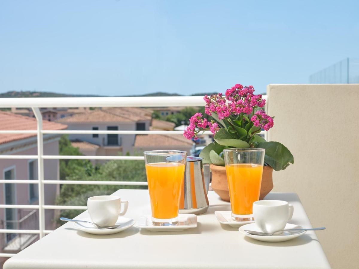 Felix Hotels - Hotel Residence Porto San Paolo Порто-Сан-Паоло Экстерьер фото