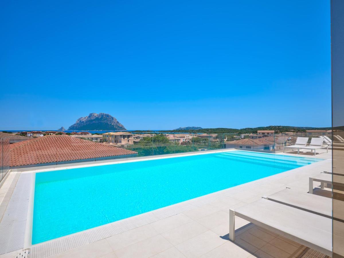 Felix Hotels - Hotel Residence Porto San Paolo Порто-Сан-Паоло Экстерьер фото