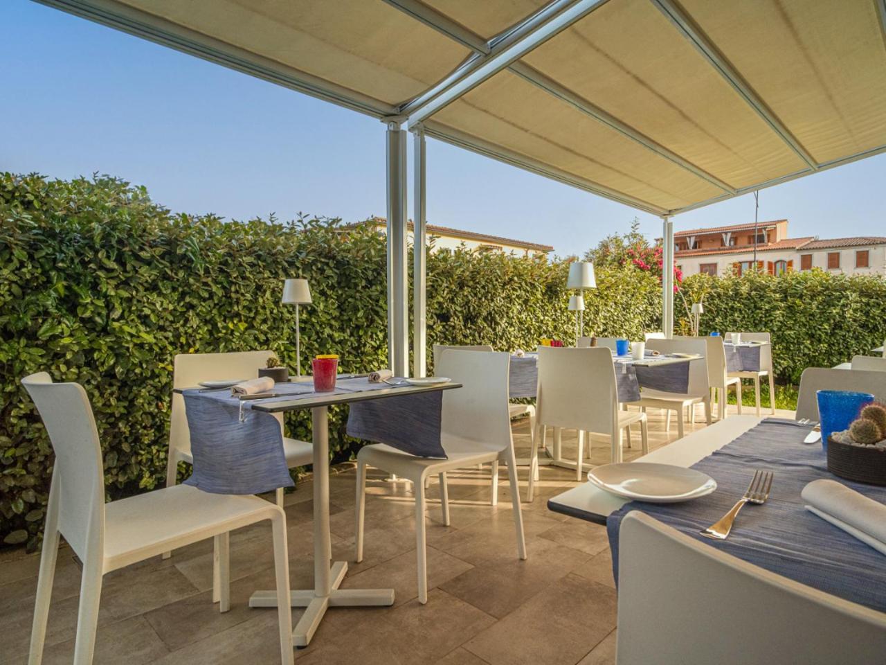 Felix Hotels - Hotel Residence Porto San Paolo Порто-Сан-Паоло Экстерьер фото