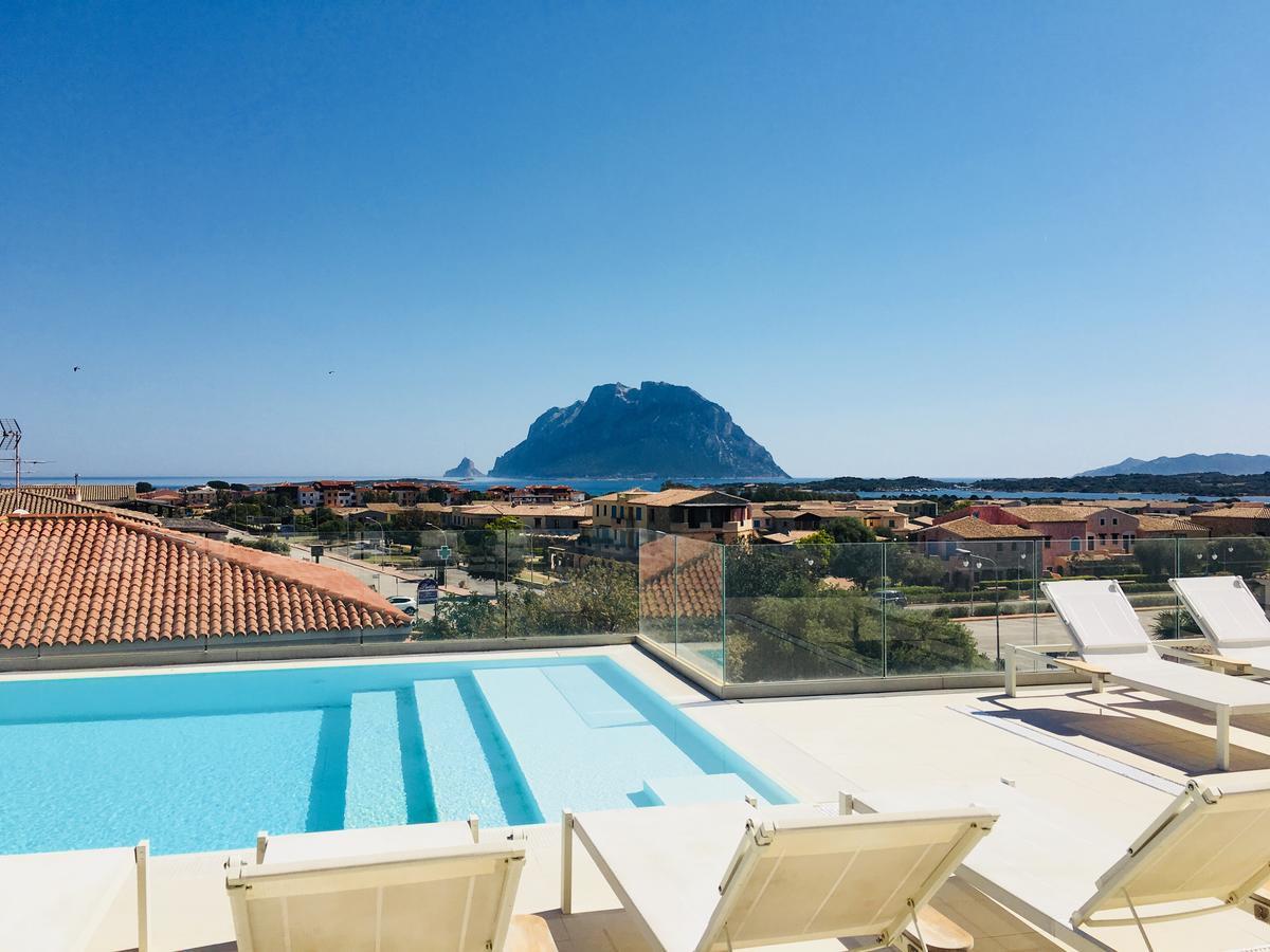 Felix Hotels - Hotel Residence Porto San Paolo Порто-Сан-Паоло Экстерьер фото
